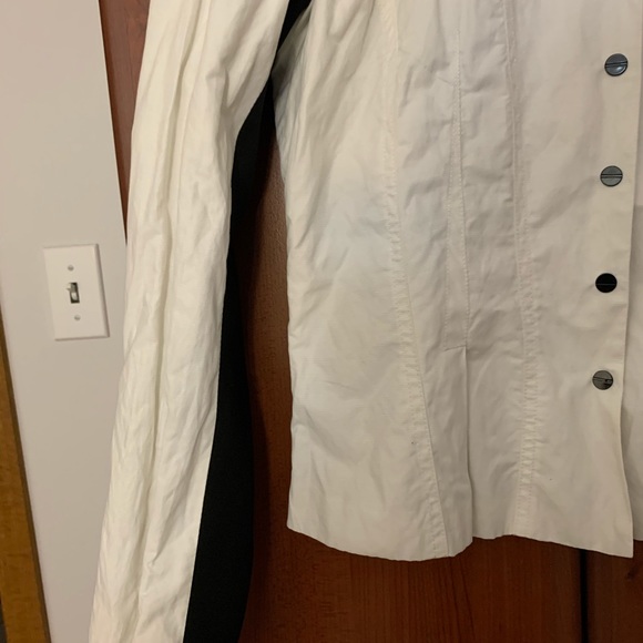 Kenneth Cole gorgeous jacket! Mix Media fabric - Picture 6 of 8